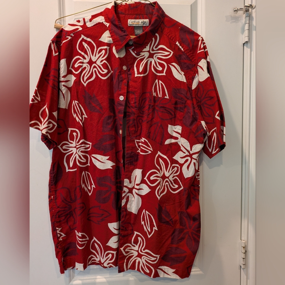 Urban Pipeline Red Hibiscus Hawaiian Shirt Tropical Button Up Men’s Large